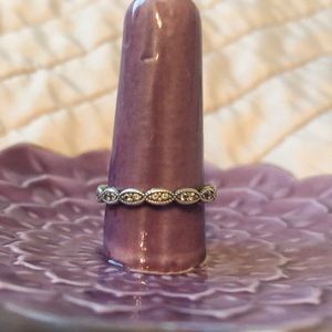 Pandora Sparkling Leaves